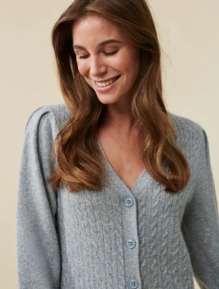 Ravenna Vest